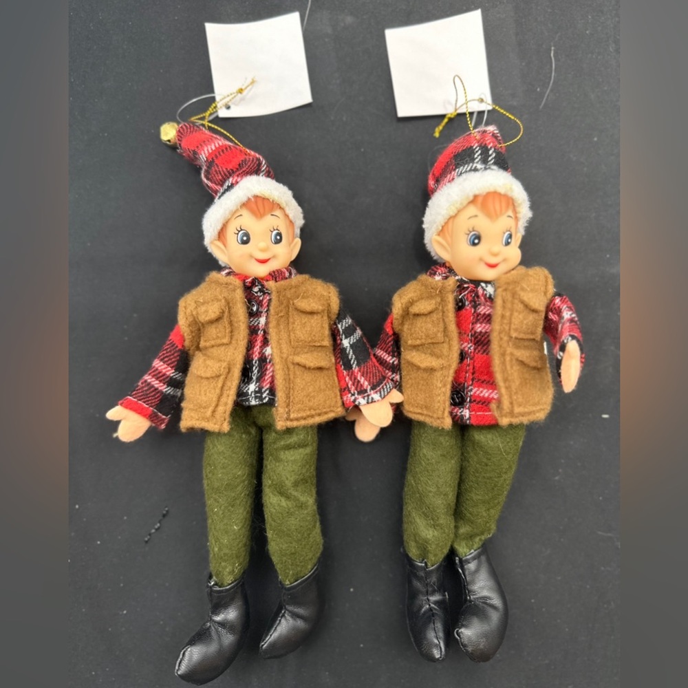 #1333- 2 Elf’s Decorations and 2 Snowman Top hats for Christmas